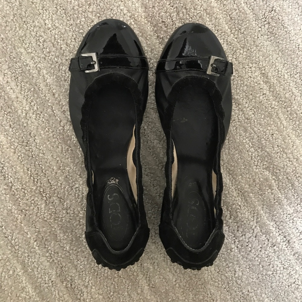Tod’s patent toe ballerina flats